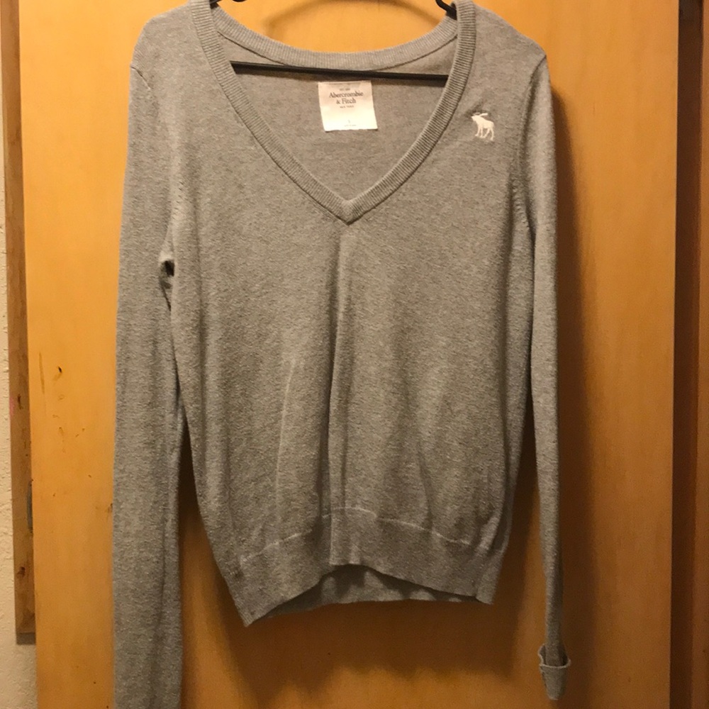 Gray sweater